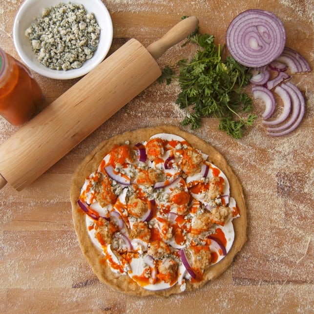 Healthy Buffalo Chicken Pizza - 2Teaspoons