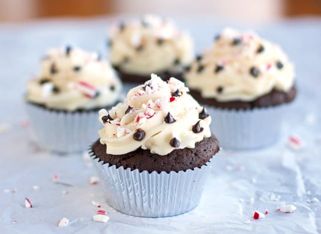 Peppermint Chocolate Cupcakes - 2Teaspoons