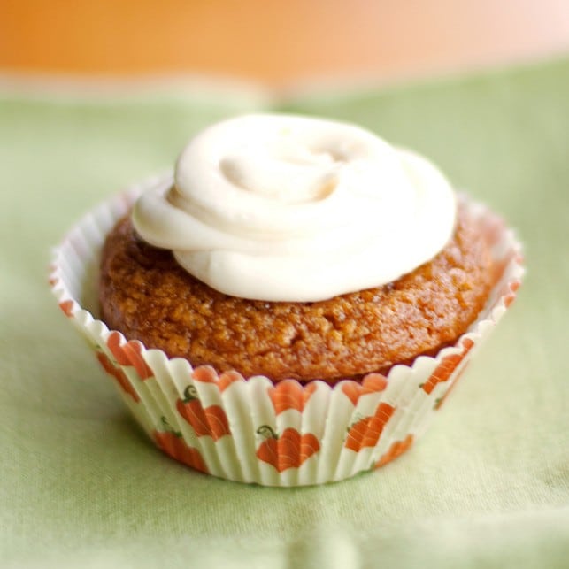 Healthy pumpkin muffins with cream cheese frosting - 2Teaspoons