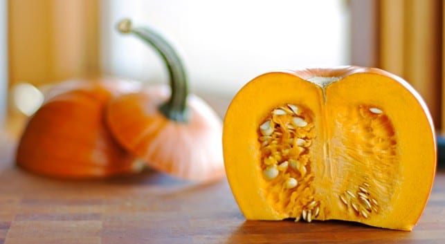 How to Make Homemade Pumpkin Puree - 2Teaspoons