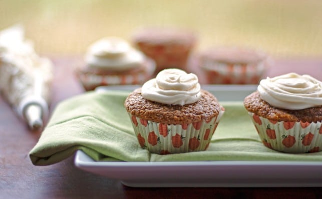 Healthy pumpkin muffins with cream cheese frosting - 2Teaspoons