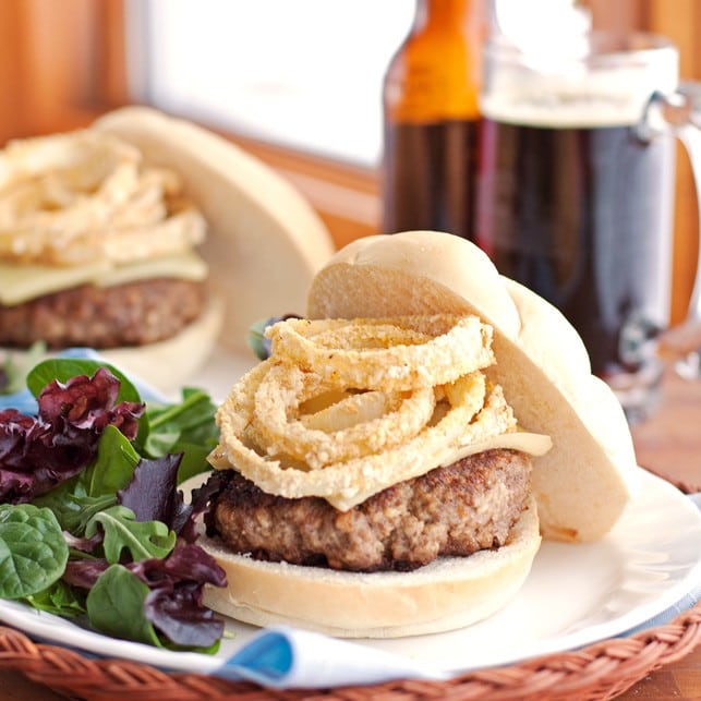 Cheeseburgers Topped With Healthy Baked Onion Rings - 2Teaspoons