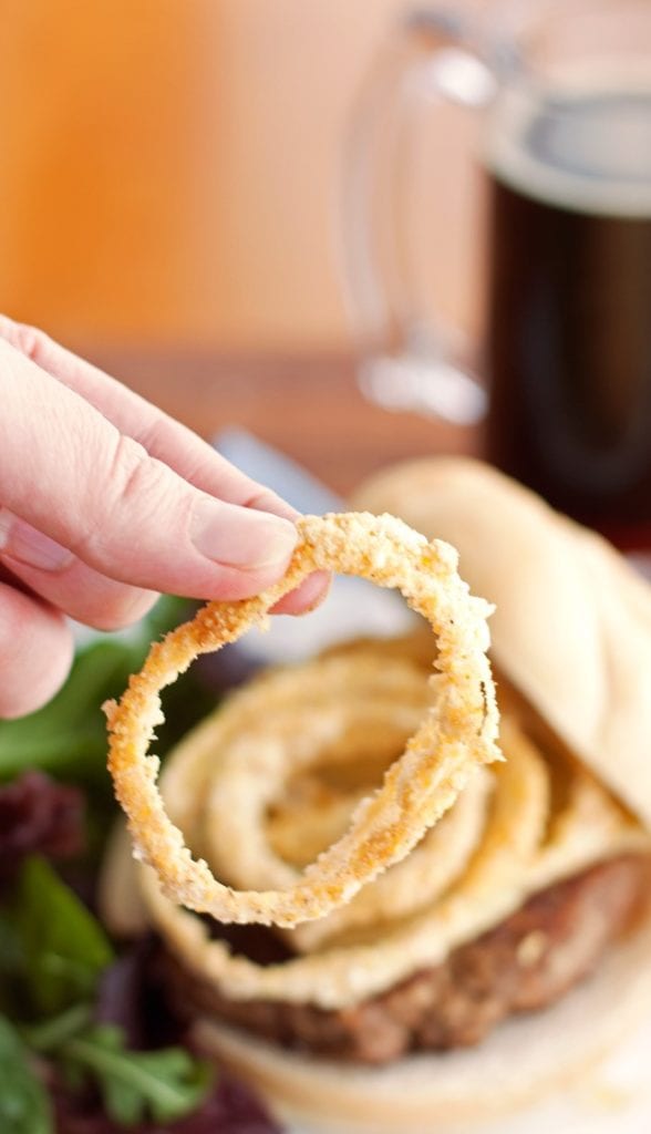 Cheeseburgers Topped With Healthy Baked Onion Rings - 2Teaspoons