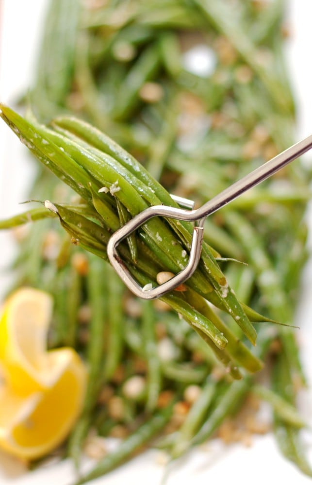 Lemon Garlic Green Beans with Toasted Pine Nuts - 2Teaspoons