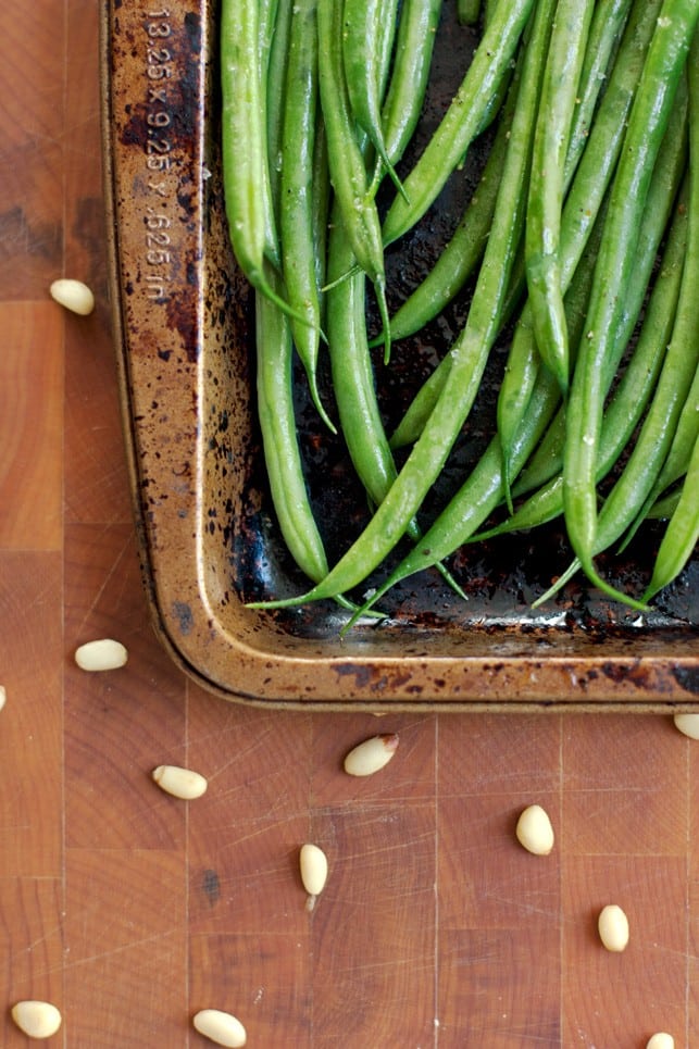 Lemon Garlic Green Beans with Toasted Pine Nuts - 2Teaspoons