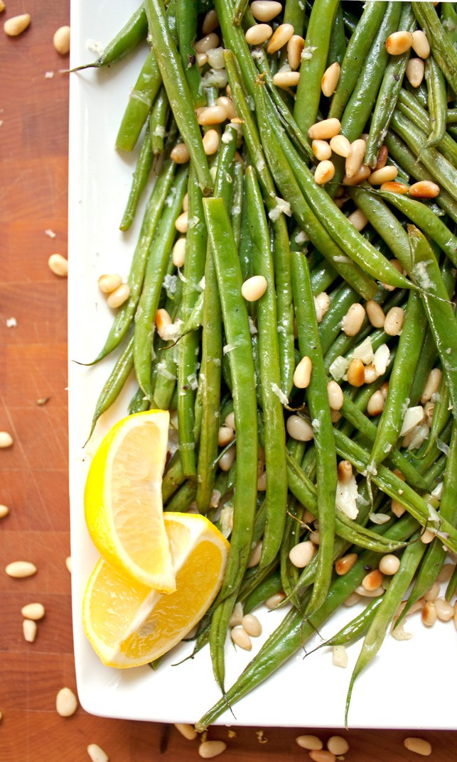 Lemon Garlic Green Beans with Toasted Pine Nuts - 2Teaspoons