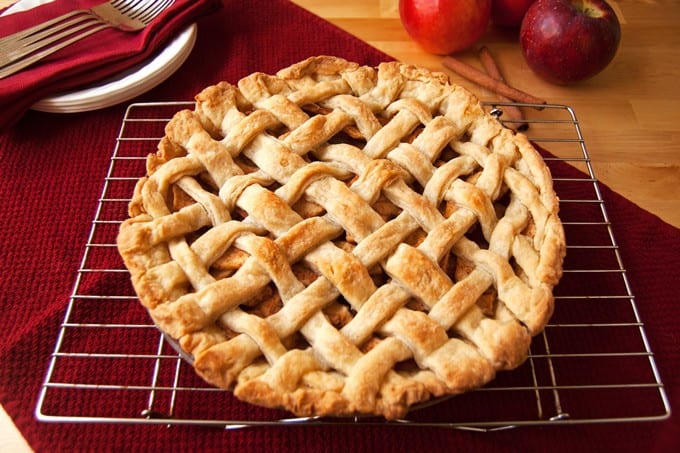 Homemade Apple Pie - 2Teaspoons