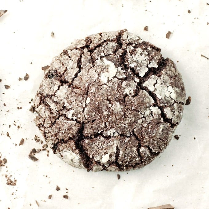 Chocolate Crinkle Cookies - 2Teaspoons