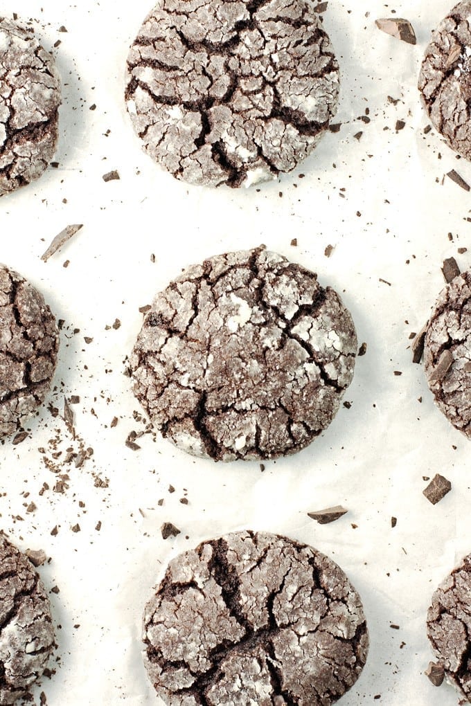 Chocolate Crinkle Cookies - 2Teaspoons