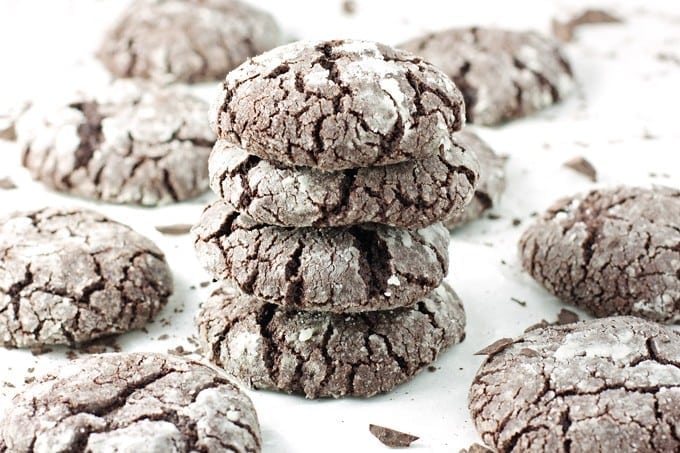 Chocolate Crinkle Cookies - 2Teaspoons
