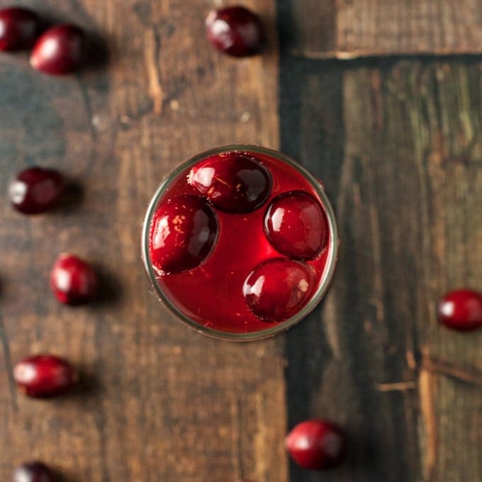 Cranberry Champagne Cocktails - 2Teaspoons